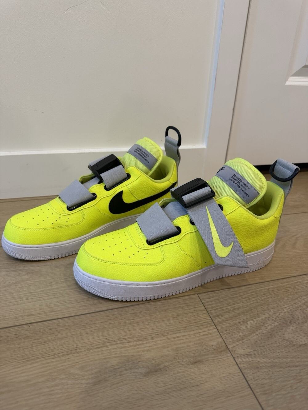 2018 Nike Air Force 1 Utility Volt AO1531-700 Size 13 No Box